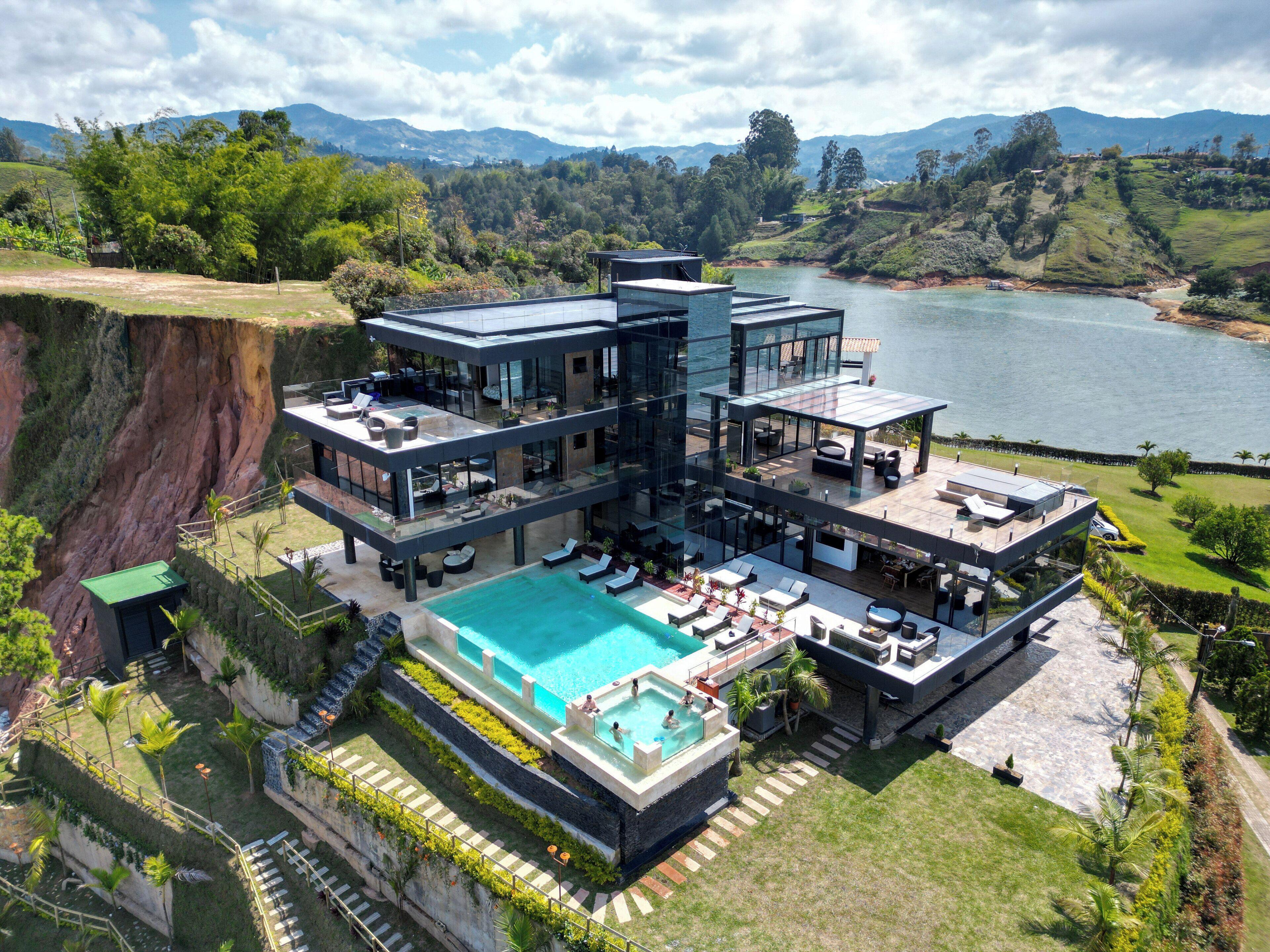 4 Smart 5-Star Hotels In Colombia Worth Booking