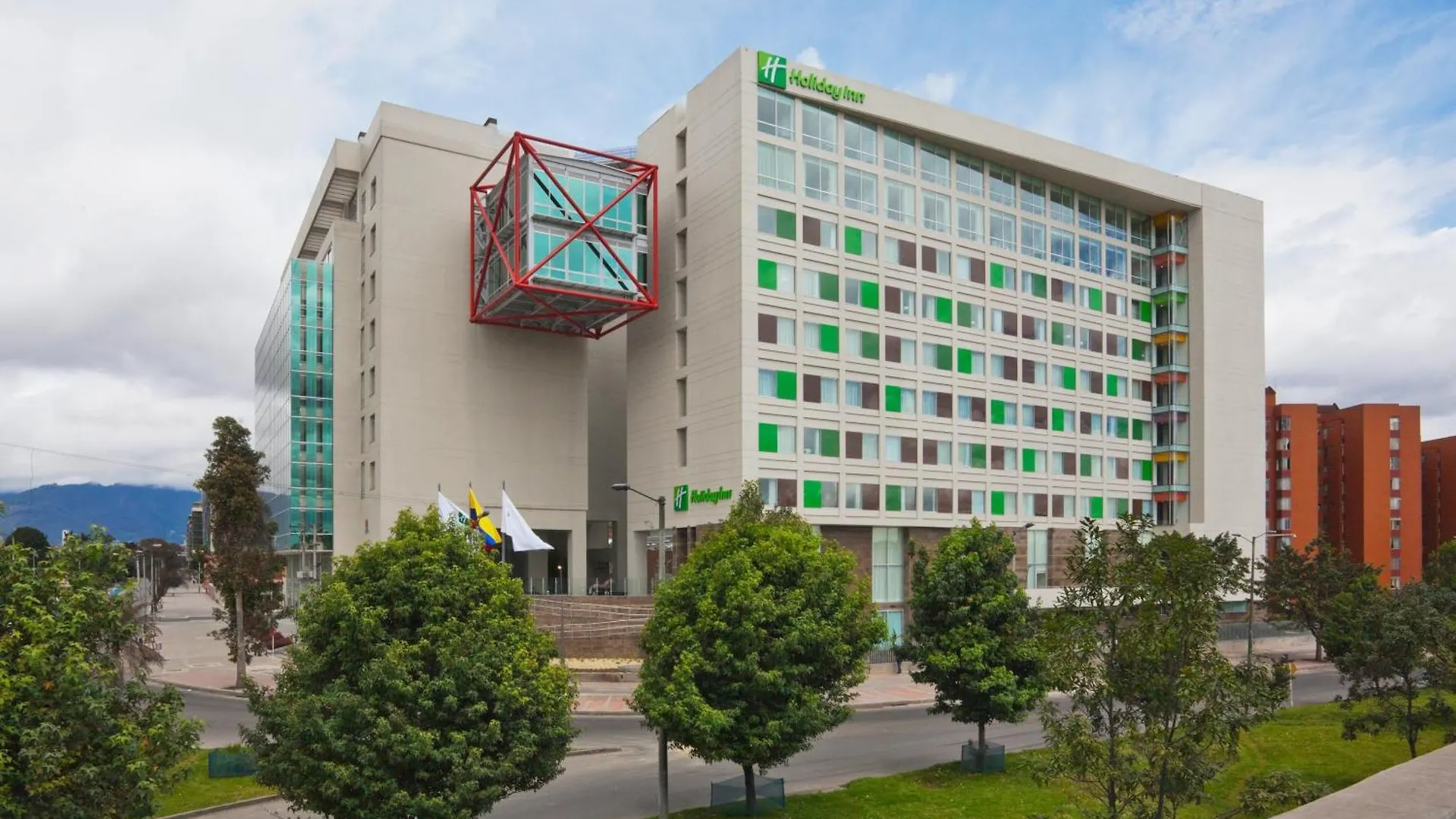 Where to Stay Near Maloka Museum: 11 Best Business Hotels