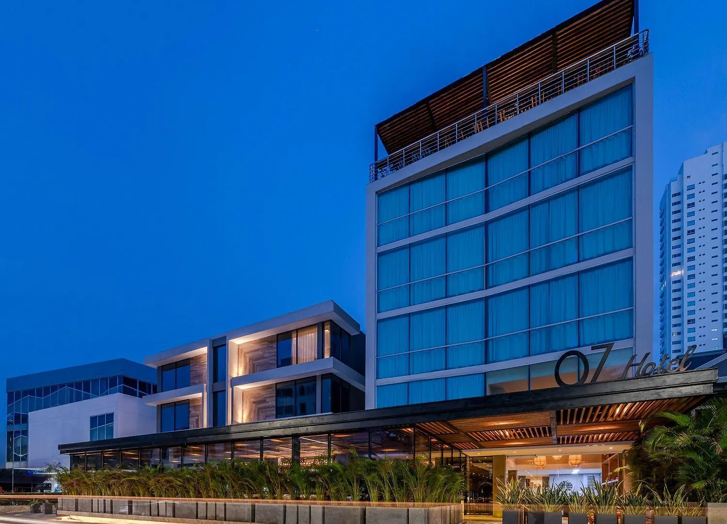 Where to Stay Near the Airport: 5 Hotels in Bocagrande