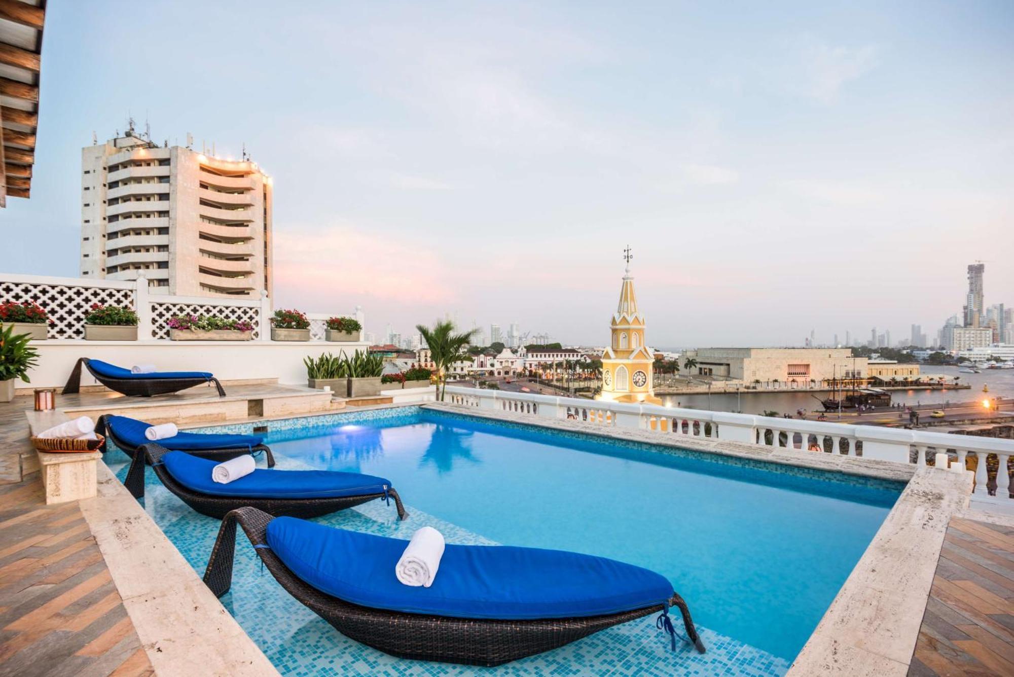 Near La Marina Park: 15 Airport Hotels in Cartagena Compared